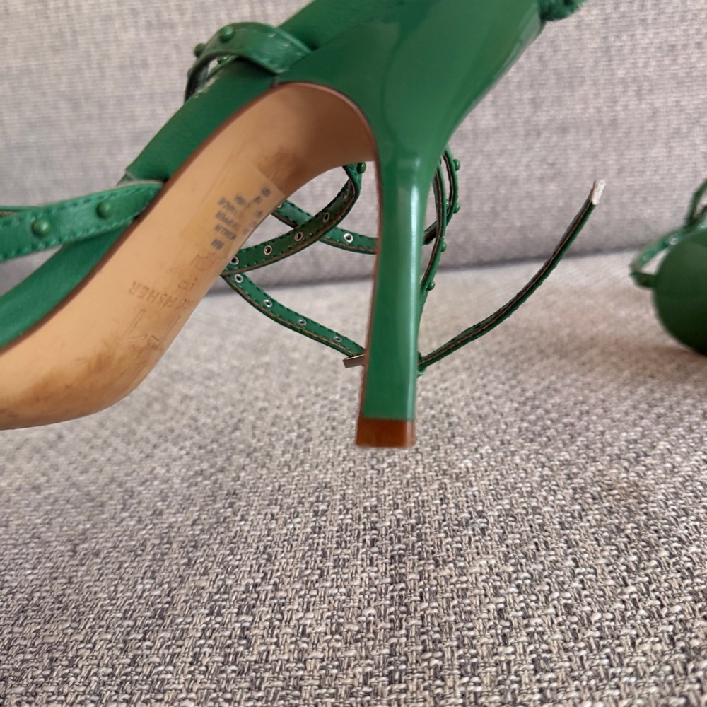Marc Fisher Green “Dallin” Heels - Picture 10 of 15